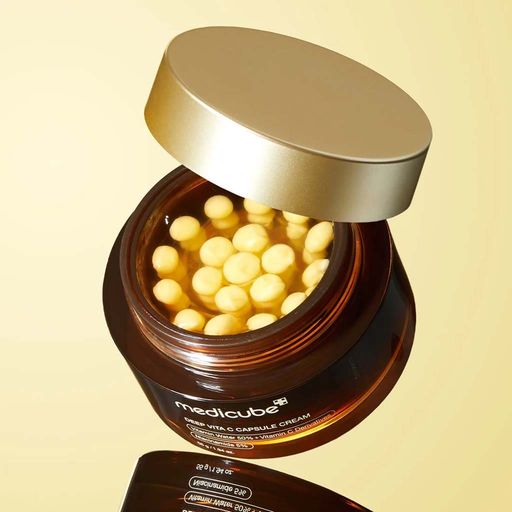 MEDICUBE Deep Vita C Capsule Cream, soin crème à la double texture, capsules et gel pour l'éclat du teint et l'hydratation de la peau.
